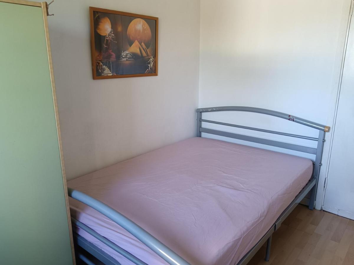 Private Near Centre St George's Rd * Glasgow